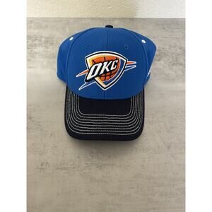 Oklahoma City Thunder Adidas Superflex L/XL Embroidered Fitted NBA -New No Tags